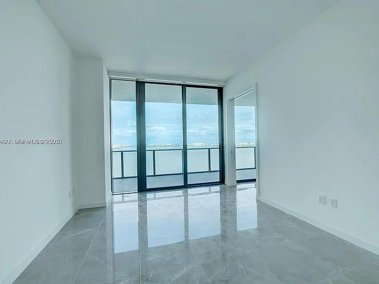 480 NE 31st St #2406 — Photo 11