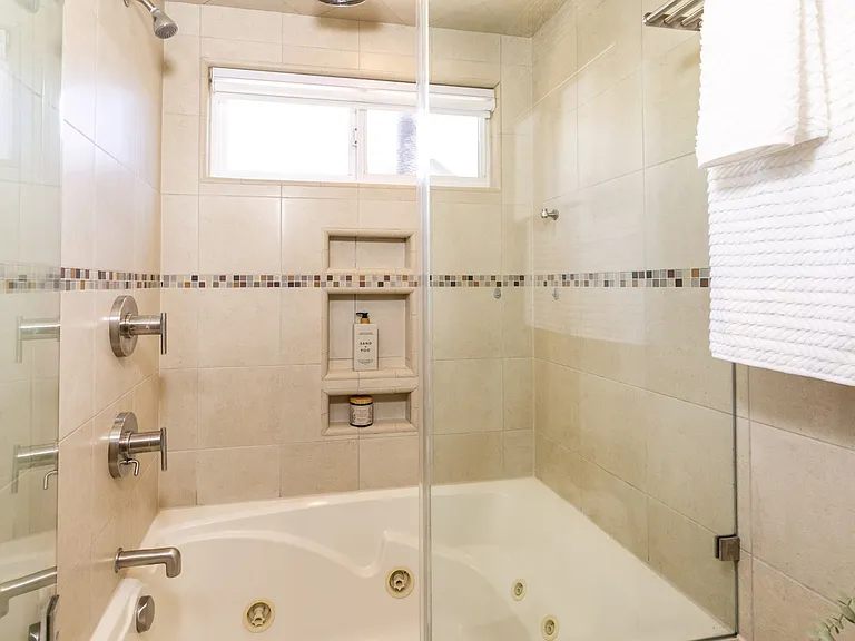 2721 2nd St #106 — Photo 17