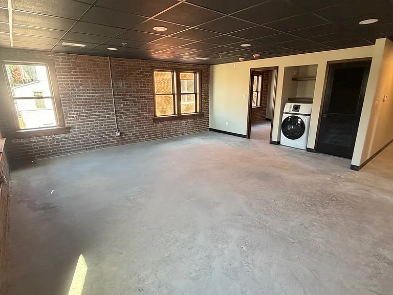 208 Marshall St #17 — Photo 10
