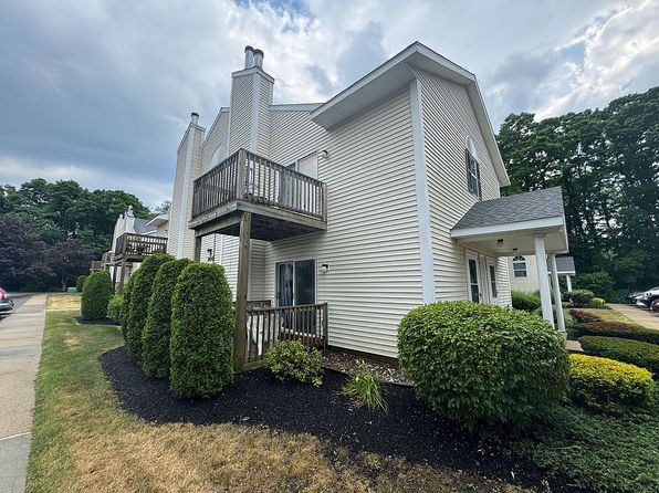 305 Greenwich Dr