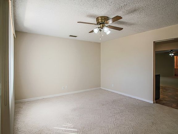 5th image of 1403 E Buckley St