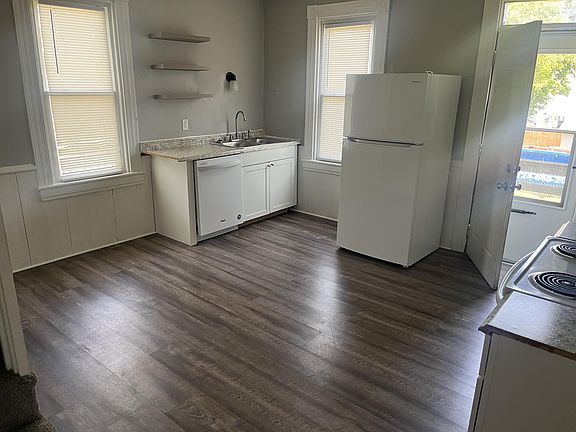 3rd image of 317 Hansen Way
