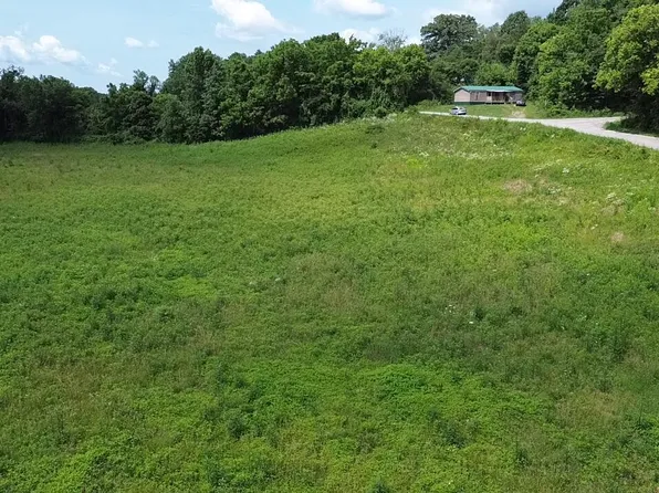 Old Highway 63, Speedwell, TN 37870