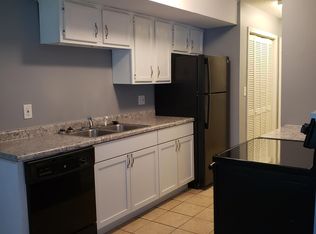 1620 W 4th St, Lawrence, KS 66044