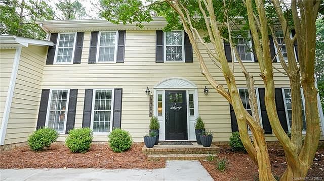 1st image of 6905 Pin Oak Ct