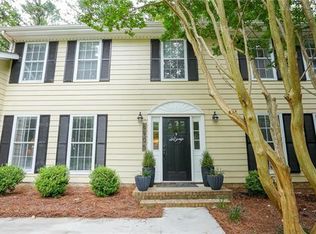6905 Pin Oak Ct, Charlotte, NC 28226