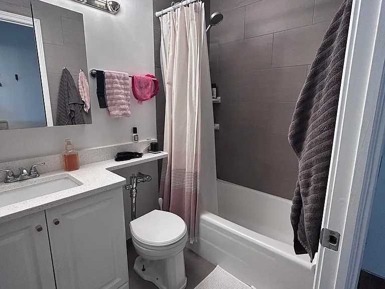 3550 N Lakeshore Dr #1228 — Photo 7