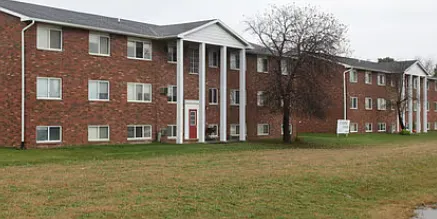208 W Lansing Rd #8