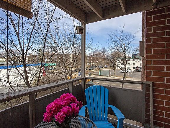 Private deck with Downtown Skyline peek a boo view