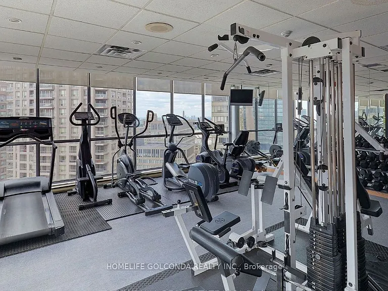 24 Wellesley St W #304 — Photo 9
