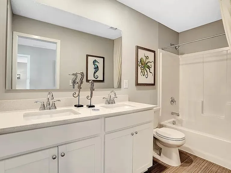 1151 Beverly Pl — Photo 14