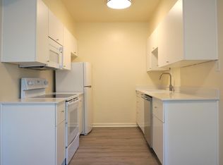 2000 2nd St S #9, Arlington, VA 22204