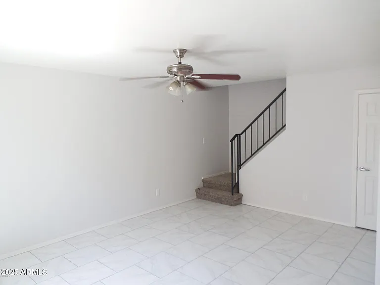 4712 E Broadway Rd — Photo 5