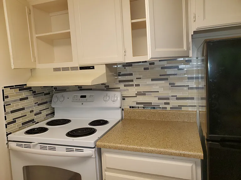 1111 Maxwell Ave #221 — Photo 24
