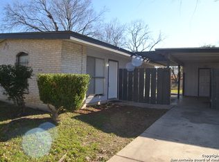 5122 Village Gln, San Antonio, TX 78218
