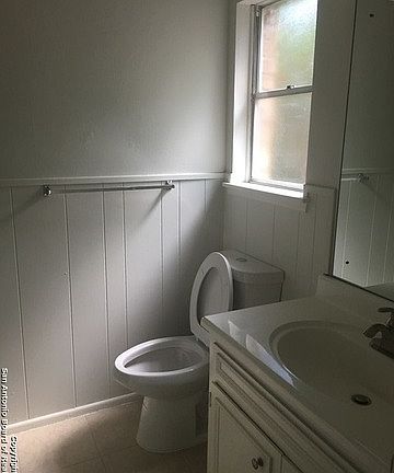 5th image of 8815 Wimbledon St