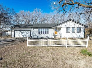 107 N Goddard Rd, Goddard, KS 67052