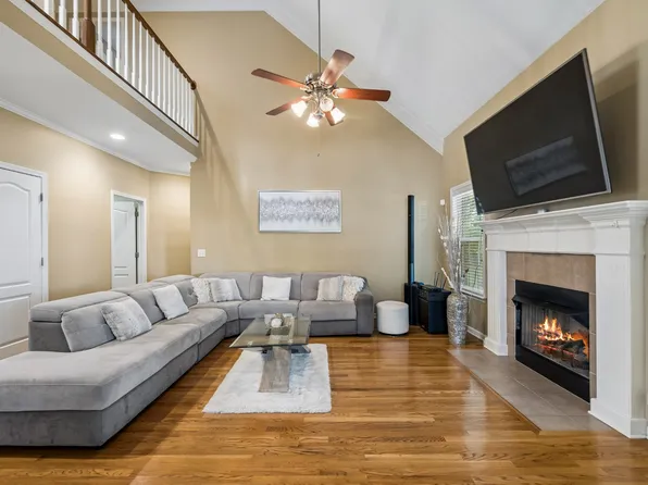 4901 Cally St, Murfreesboro, TN 37128