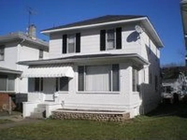 1704 18th St, Huntington, WV 25701