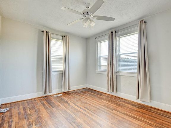 3rd image of 9216 Rippard Ave