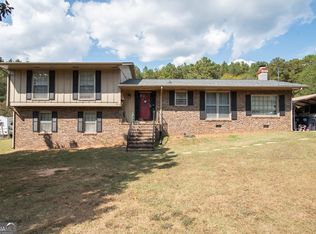 100 Shamrock Dr, Lagrange, GA 30241