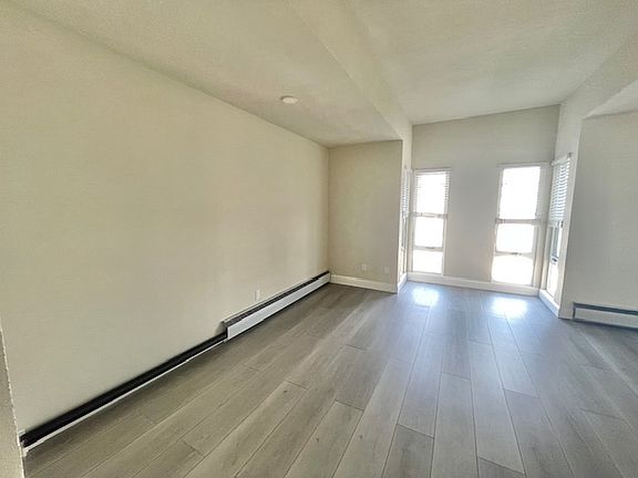 5th image of 1625 Leavenworth St APT 302