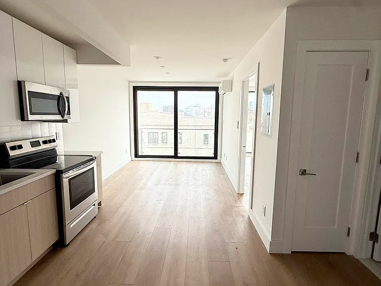 23-33 Astoria Blvd #4A — Photo 7