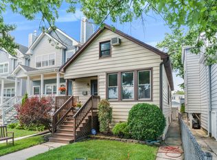4550 N Kildare Ave, Chicago, IL 60630