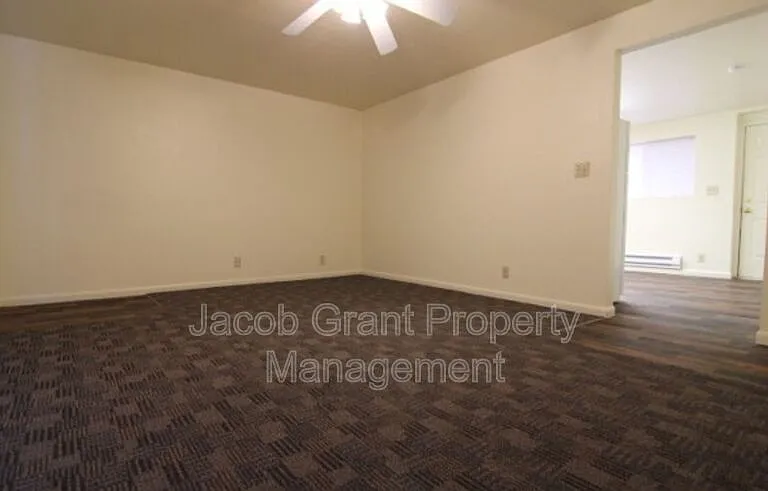 1380 E Poplar St #A — Photo 6