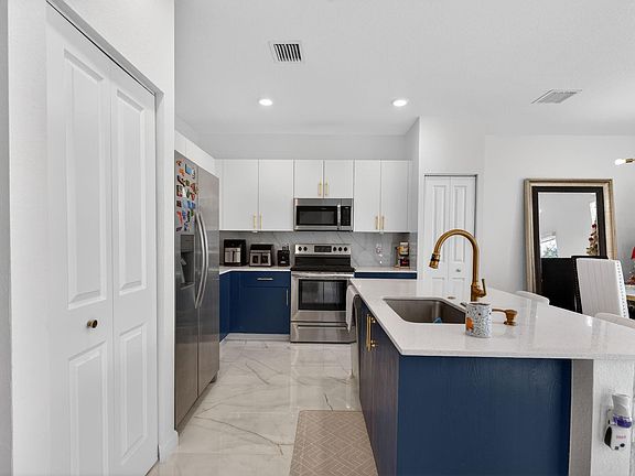 4th image of 4668 NW 120th Way