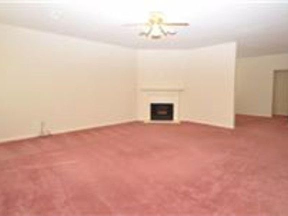 3rd image of 3047 Fort Stockton Dr