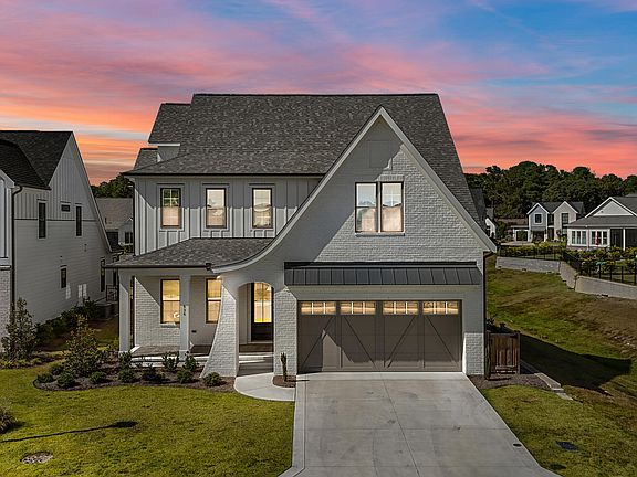 4th image of 636 Waterstone Drive