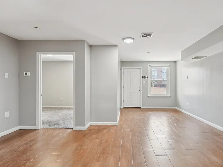 3415 N Sydenham St #B2 — Photo 7