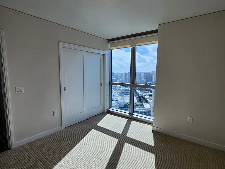 1177 Queen St #4409 — Photo 12