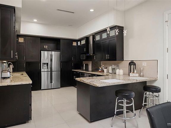 3rd image of 3601 Estella Ct