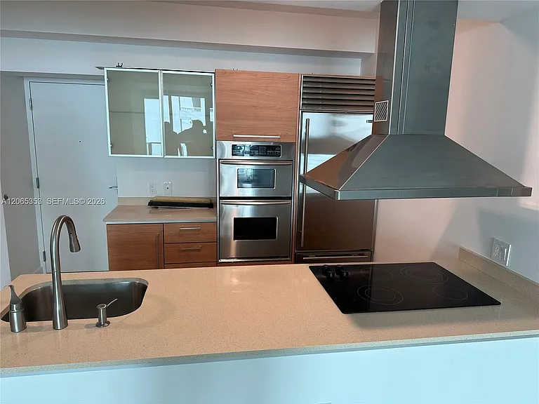 218 SE 14th St #1908 — Photo 2
