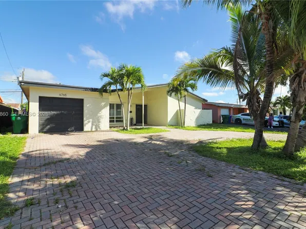 6765 Ixora Dr, Miramar, FL 33023