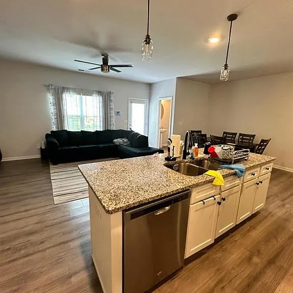 4514 Fillmore Trl — Photo 6