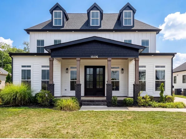 1506 Shalom St, Murfreesboro, TN 37128