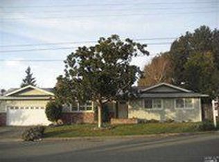 2215 Northwood Dr, Santa Rosa, CA 95404