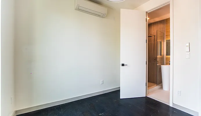 Rented by Jankos Group LLC | media 30