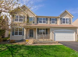 2466 W Magnolia Ln, Round Lake, IL