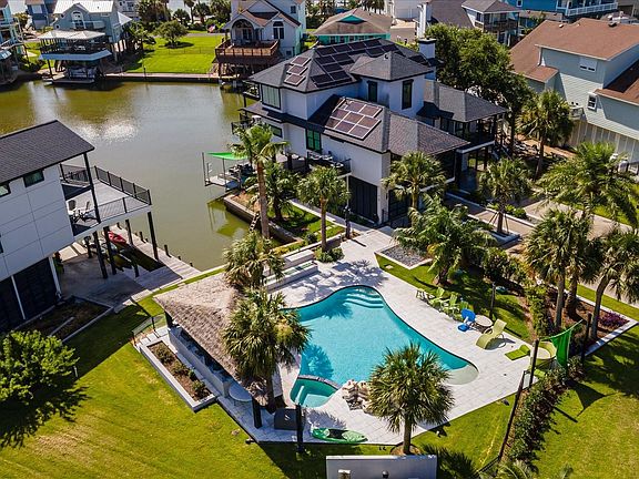 3rd image of 1047 & 1027 Long Reach Dr