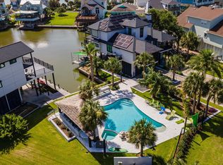 1047 & 1027 Long Reach Dr, Galveston, TX 77554