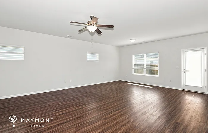4 bed, 2.0 bath, 1788 sqft, $2,295 — Photo 3