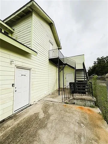 8 bed, 3.0 bath, 3212 sqft, $4,500 — Photo 1