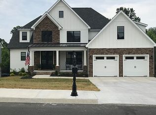 715 Live Oak Rd, Ringgold, GA 30736