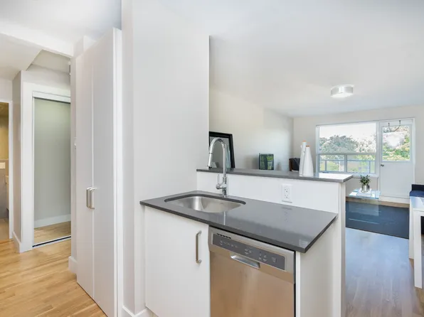 111 Lawton Boulevard