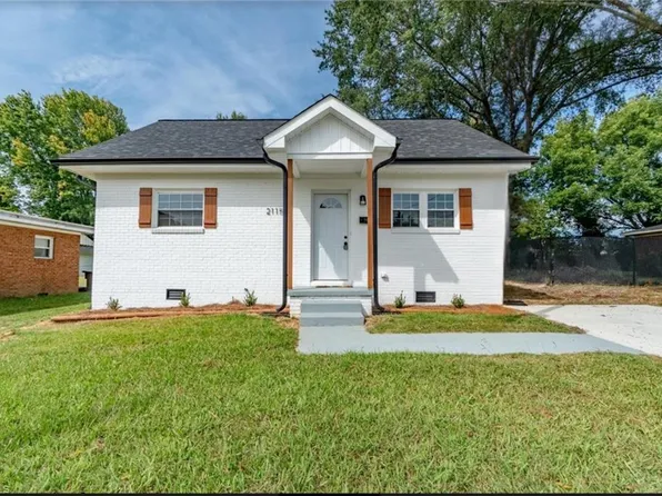 2115 Pear St, Greensboro, NC 27401