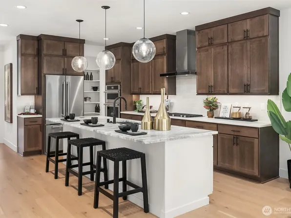 14821 HS#11 NE 2nd Court, Bellevue, WA 98007